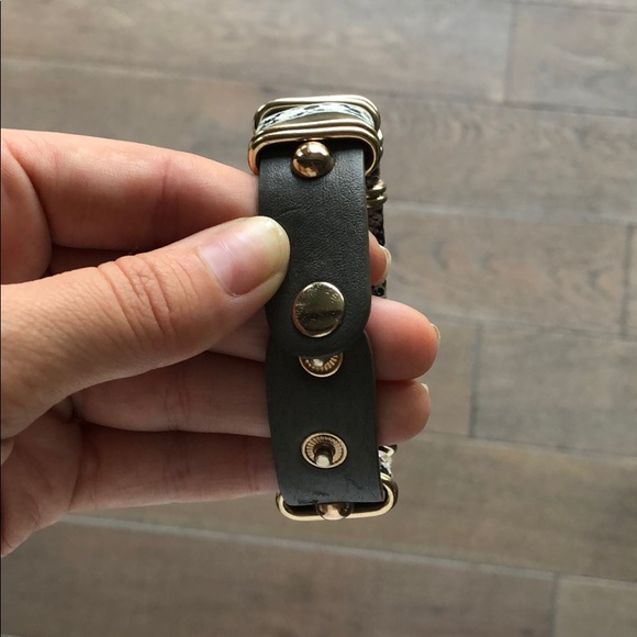 Gray snake skin style bracelet 🐍 - Picture 3 of 7